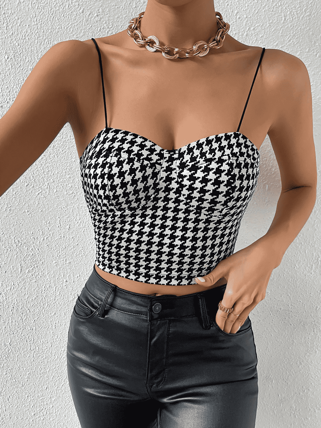 Cropped Sweetheart Neck Houndstooth Pattern Cami - Lab Fashion, Home & Health