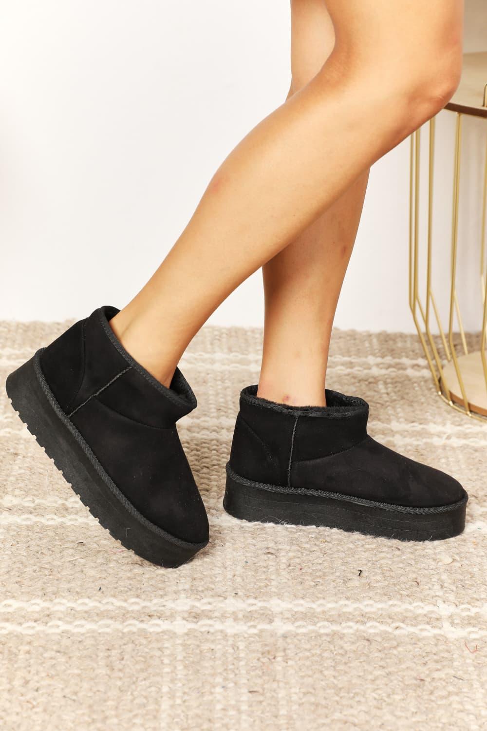 Legend Women's Fleece Lined Chunky Platform Mini Boots - Lab Fashion, Home & Health